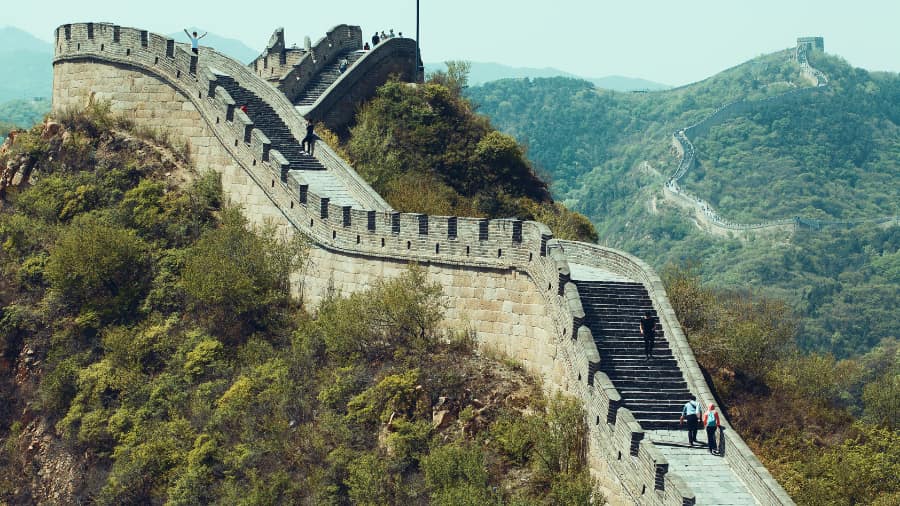 How Tall is The Great Wall of China