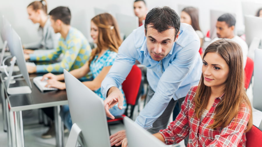 Online Education vs. Traditional Education The Pros and Cons