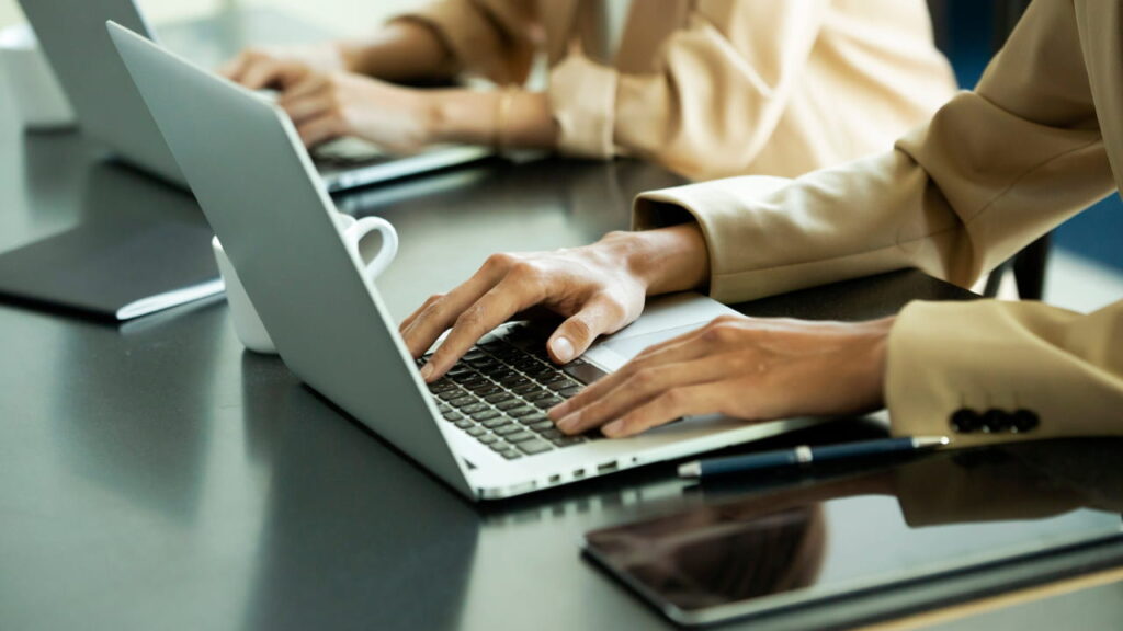 how to improve laptop battery life with effective tip