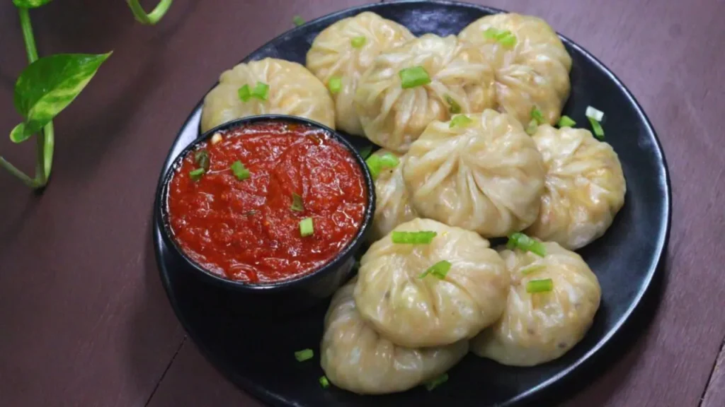 _Momos