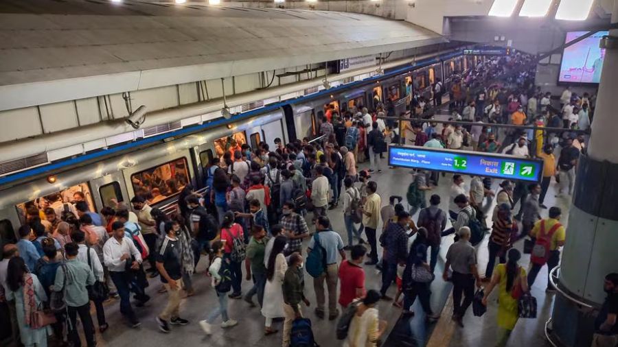 Delhi Metro Busiest vs Least Crowded Lines
