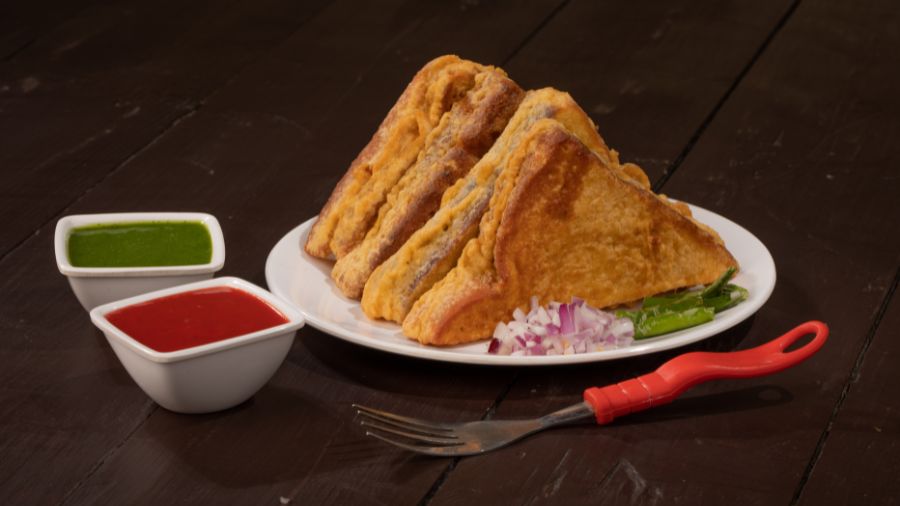 Stuffed Bread Pakora