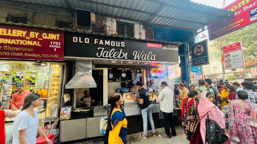 Old Famous Jalebi Wala, Chandni Chowk