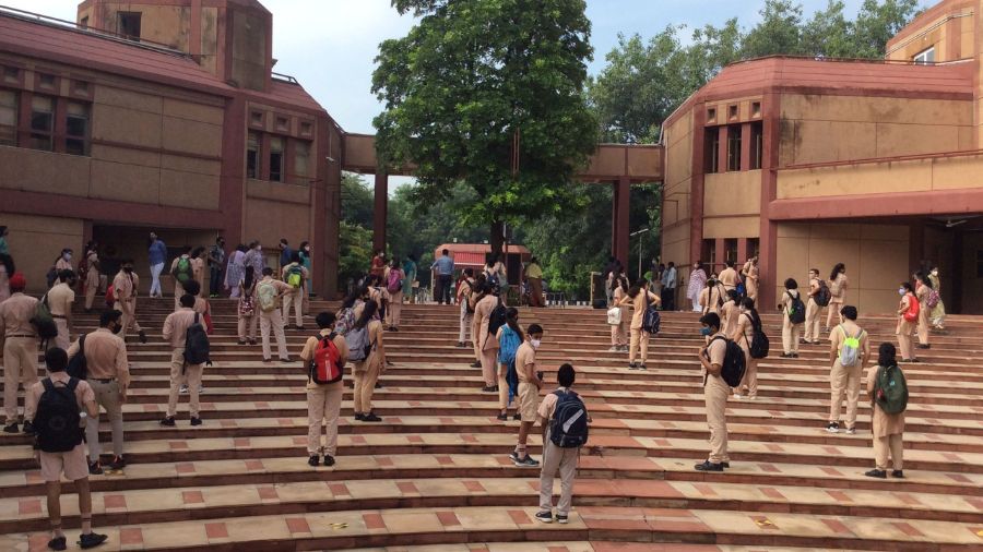 Vasant Valley School